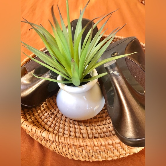 Alex Marie Bronze Patent Toe Slingback Heels - Picture 3 of 12